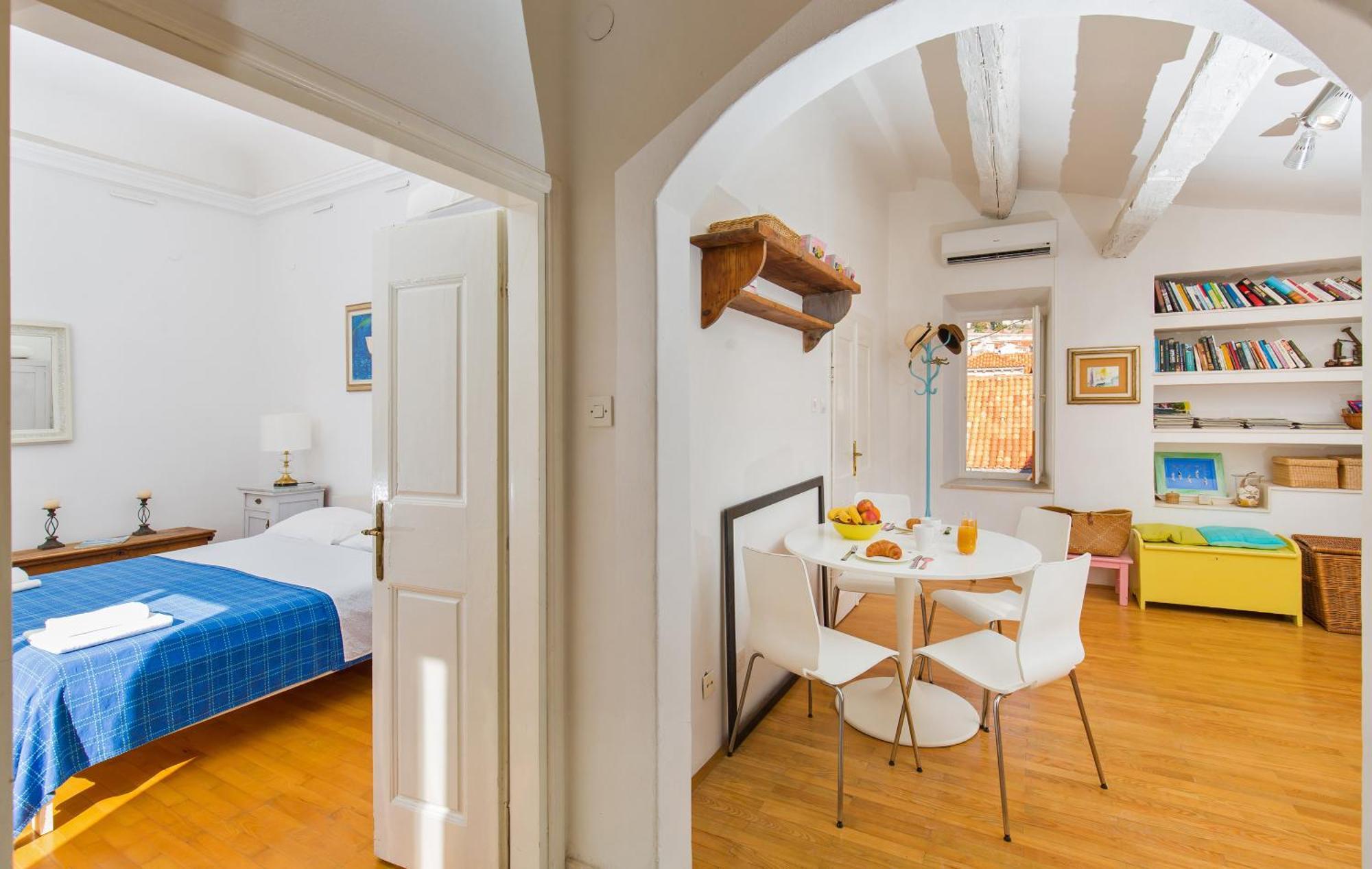 Arty Apartments In The Heart Of Dubrovnik By Irundo エクステリア 写真